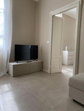 Home 11